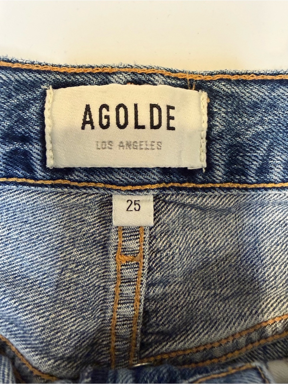 Agolde Riley High-Rise Straight Crop Jeans in Frequency Size 25 - Picture 4 of 10